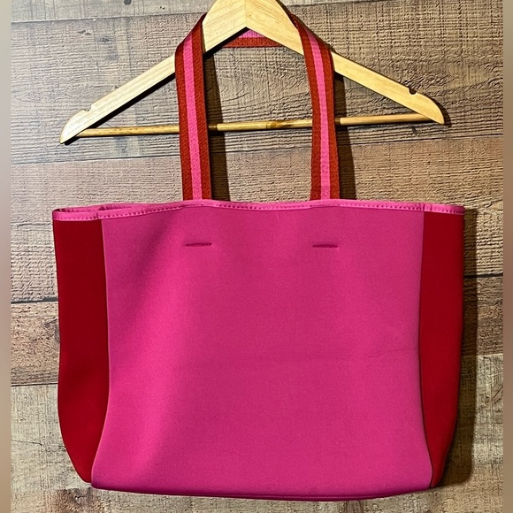 summersalt Handbags - SUMMERSALT Neoprene Pink and Red Beach Bag Tote